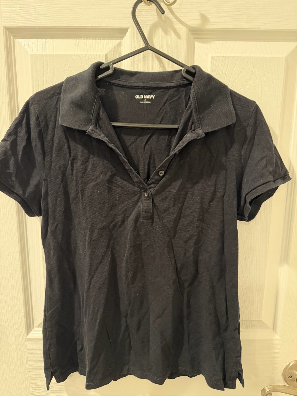 Old Navy woman’s Black Polo Shirt - Short Sleeve